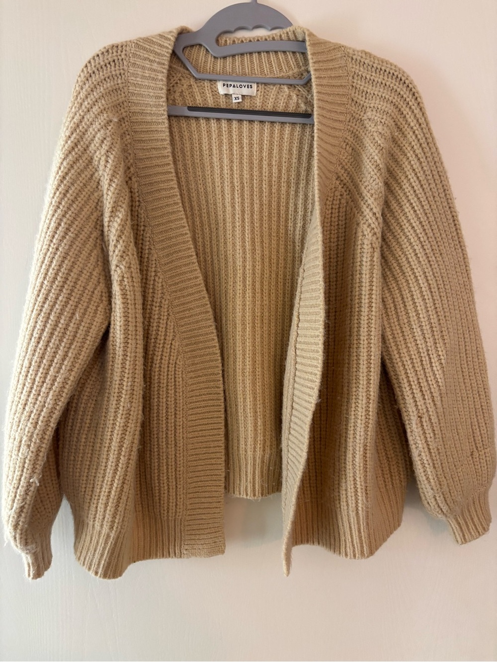 ADORABLE BEIGE CARDIGAN